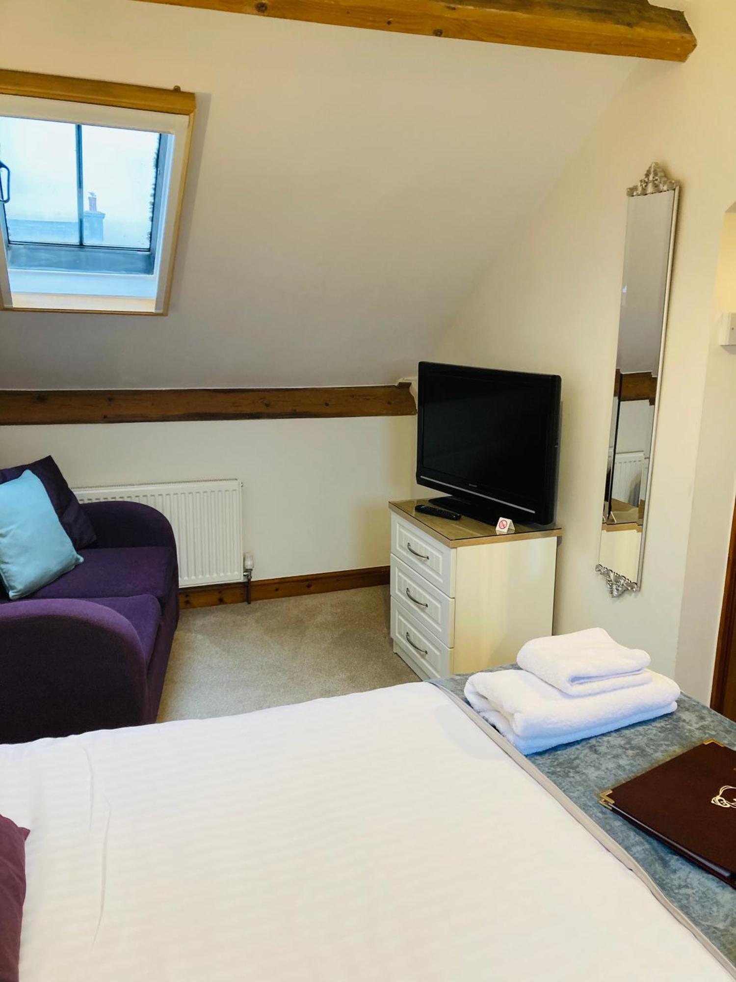 The Pathway Guesthouse Уитби Екстериор снимка