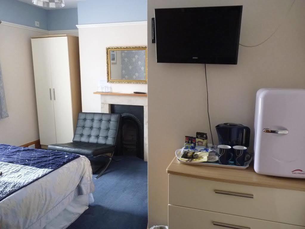 The Pathway Guesthouse Уитби Екстериор снимка